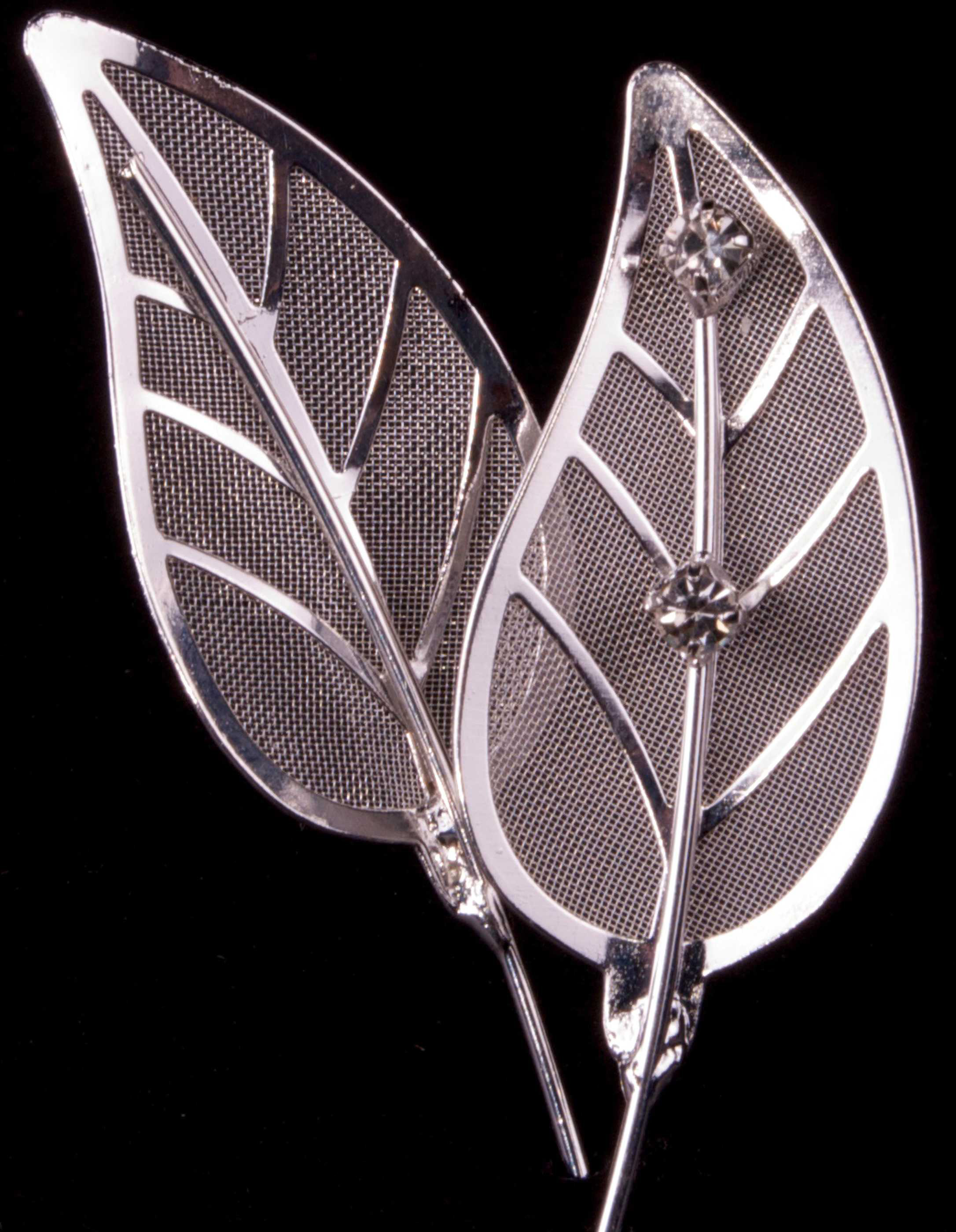 GL1103_Gleaming_Leaves_-_12_pieces_per_pk_silver_sterling